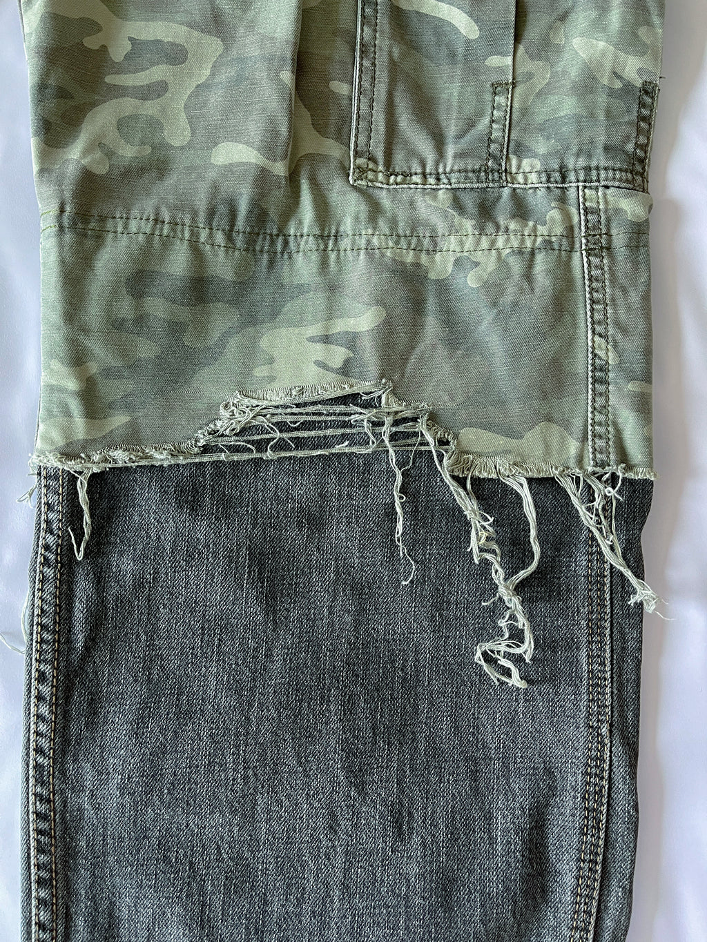 2 in 1 Camo Cargo