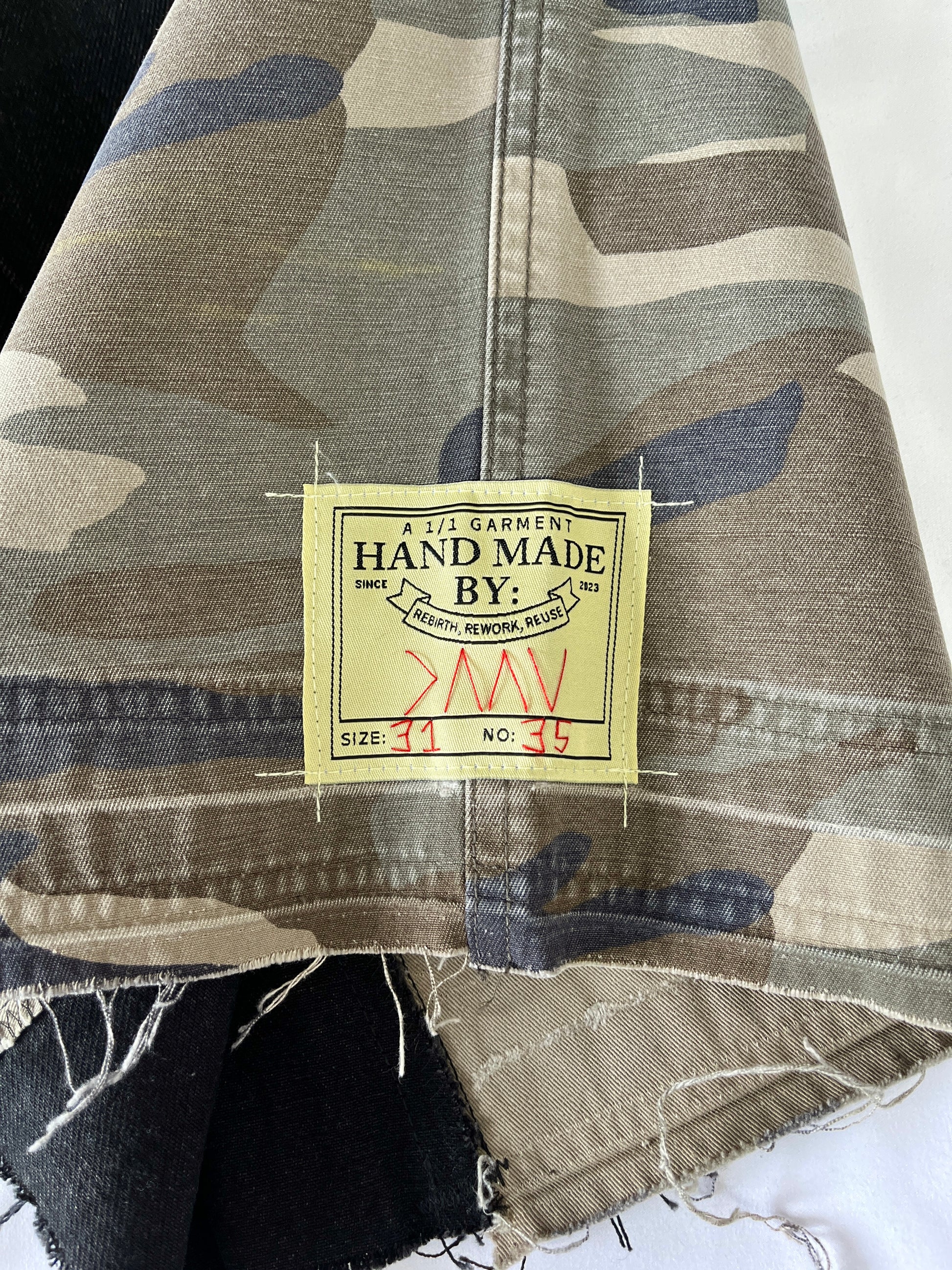 2 in 1 Camo Denim